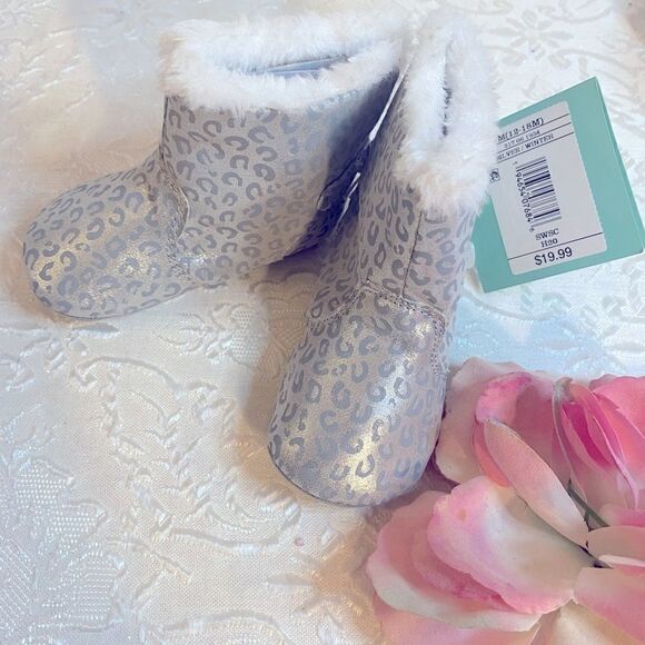 💦Stride Rite surprise infant Girls winter Boots Sizes Various 🎁🛍🎊 - Picture 1 of 13